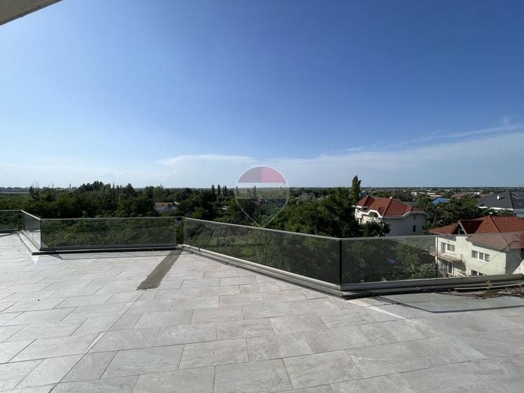 Apartament cu 3 camere semidecomandat, mobilat în Pipera