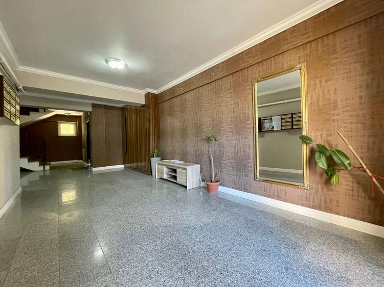 Apartament cu 2 camere semidecomandat în Tătărași
