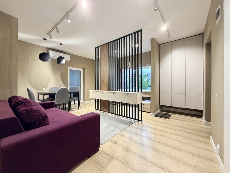 Apartament cu 2 camere semidecomandat, mobilat în Zorilor