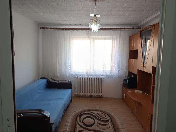Garsonieră decomandată în Uzina 2