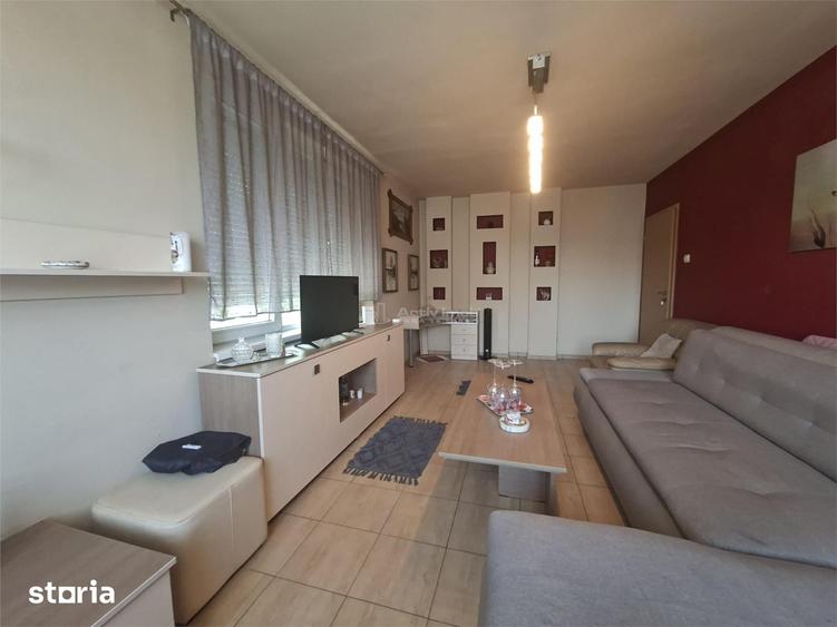 Apartament cu 3 camere decomandat în Ștrand