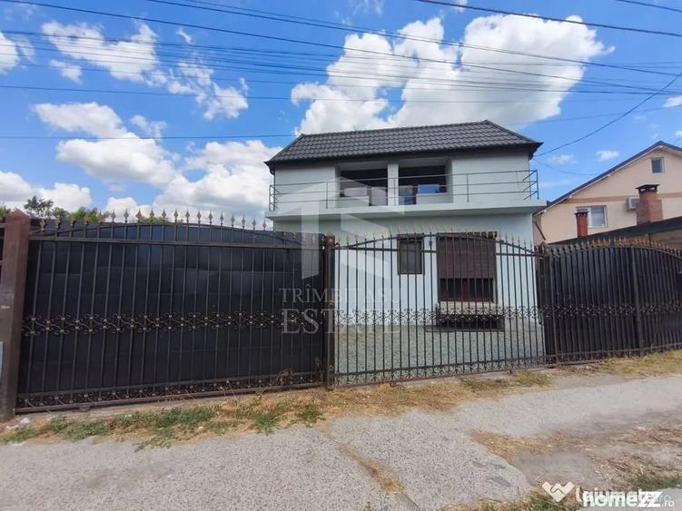 Casă cu 7 camere cu Teren 480 Mp în Lumina