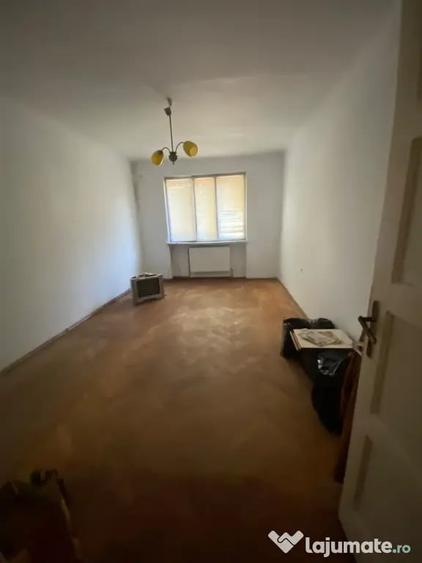 Apartament Onesti 2 camere decomandat zona Quartal - 1