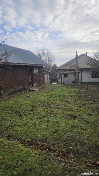 Casă cu 4 camere în Pietroasele
