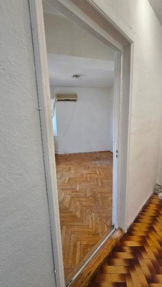Apartament cu 4 camere decomandat în 13 Septembrie