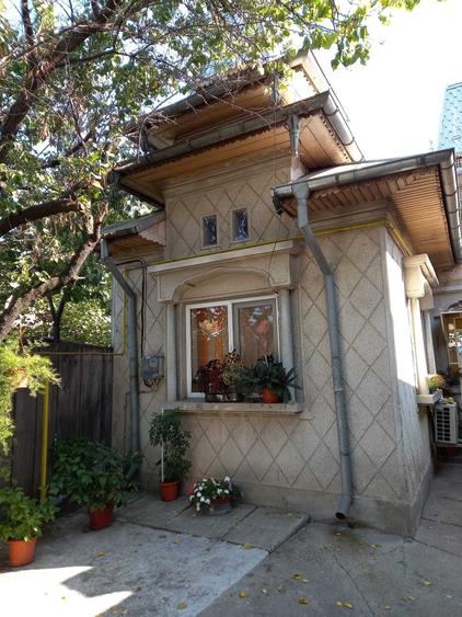Casă cu 3 camere în Central