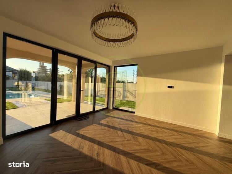 Casă cu 4 camere cu Piscina în Bariera Vâlcii