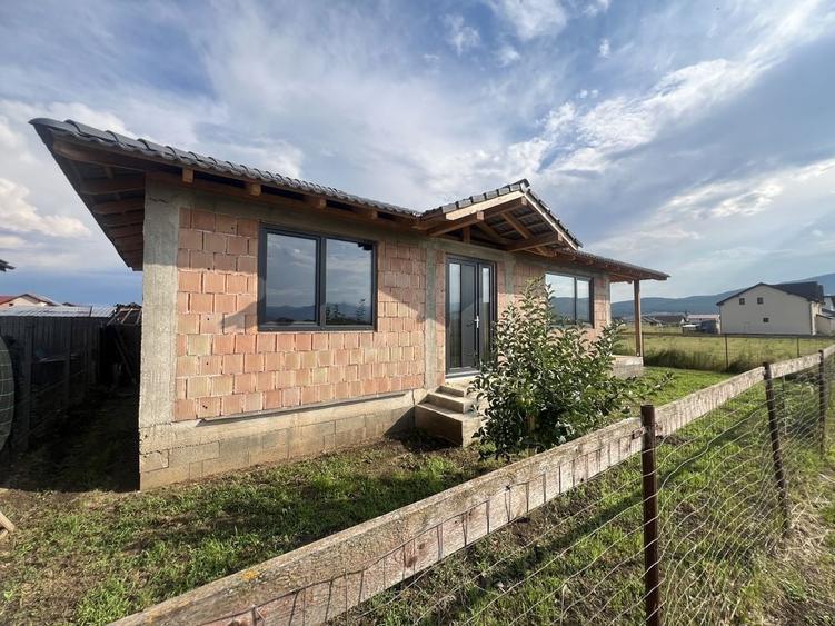Casă cu 2 camere în Micești