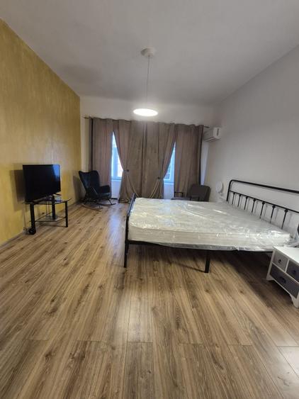Garsonieră semidecomandată în Central