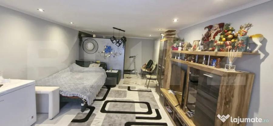 Casă cu 3 camere cu Teren 1000 Mp în Central