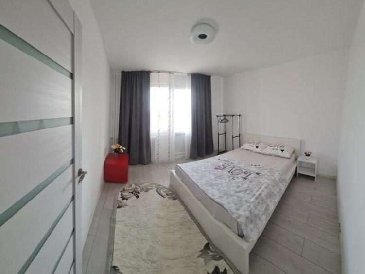 Apartament cu 2 camere semidecomandat, mobilat în Theodor Pallady