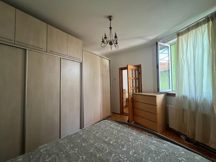 Casă cu 4 camere cu Teren 170 Mp în Domenii