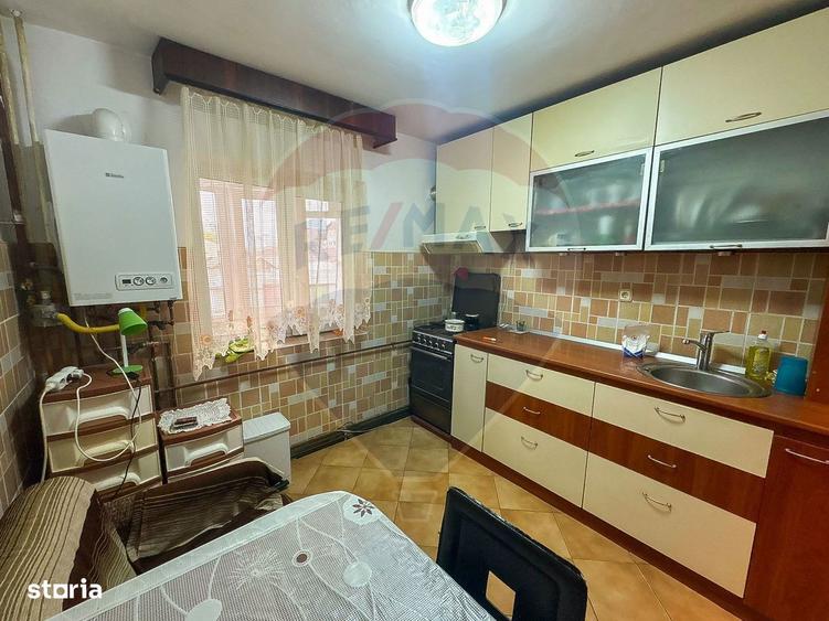 Apartament cu 2 camere, mobilat în Central