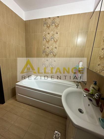 Apartament cu 3 camere decomandat în 1 Decembrie 1918