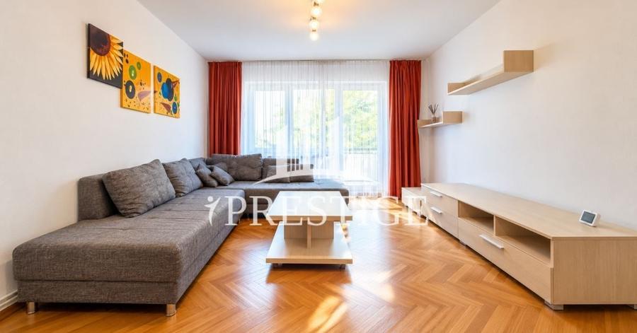 Apartament cu 3 camere, mobilat în Central