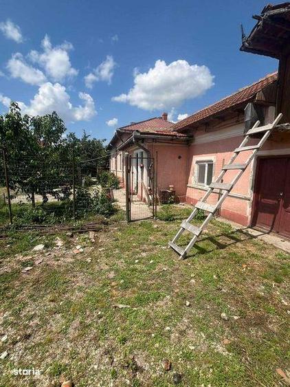 Casă cu 4 camere cu Teren 250 Mp în Țigănești