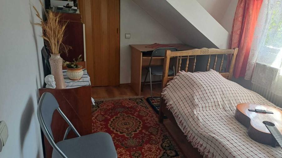 Casă cu 3 camere cu Teren 50 Mp în Gruia