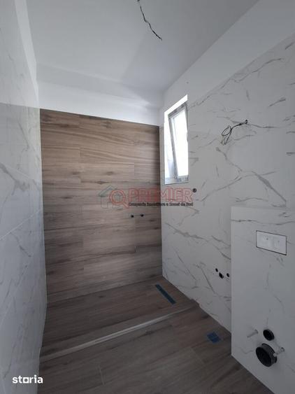 Casă cu 4 camere cu Teren 470 Mp în Vidra
