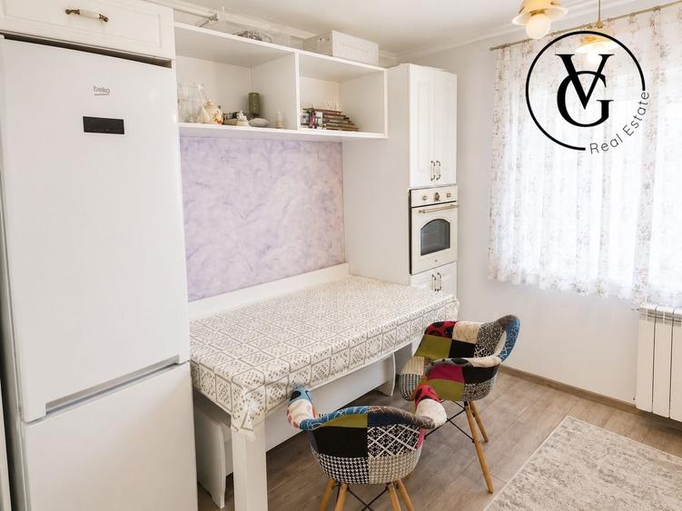 Apartament cu 3 camere semidecomandat, mobilat în Inel II