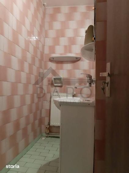 Apartament cu 3 camere, mobilat în Central
