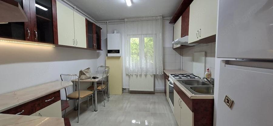 Apartament de inchirat cu 4 camere + garaj- Torontalului - 3