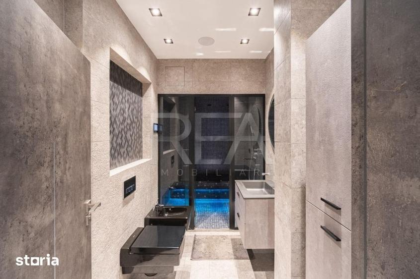 Apartament cu 5 camere decomandat în Tei