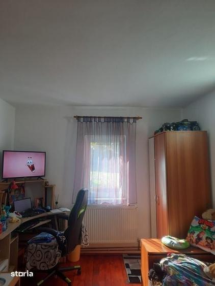 Casă cu 3 camere cu Teren 120 Mp în Băcia
