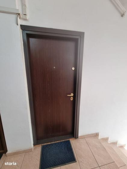 Apartament cu 2 camere semidecomandat în Roșu