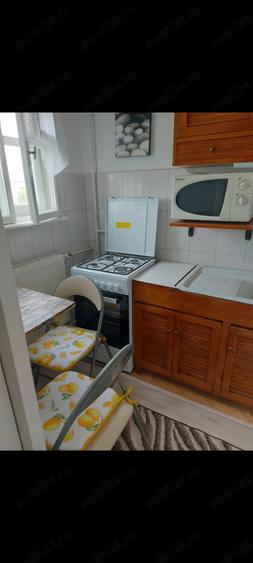 Garsonieră decomandată în Central