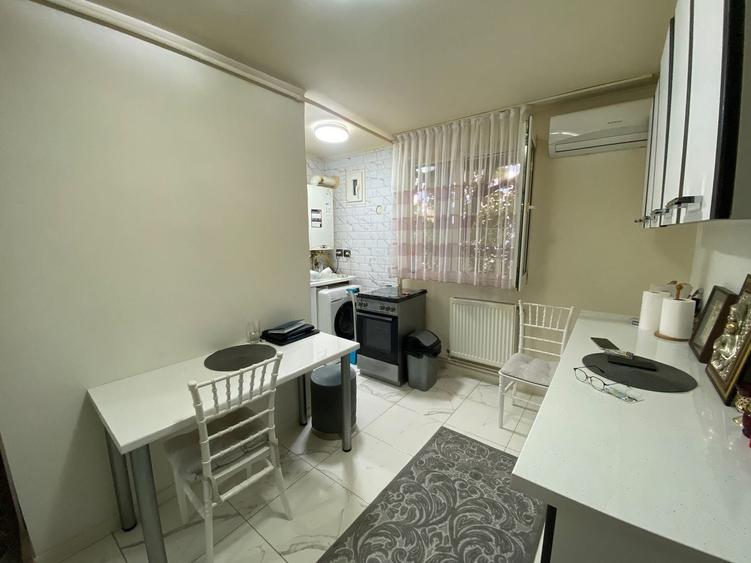 Apartament cu 3 camere decomandat, mobilat în Vitan Mall