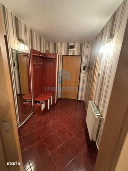 Apartament cu 4 camere decomandat în Titan