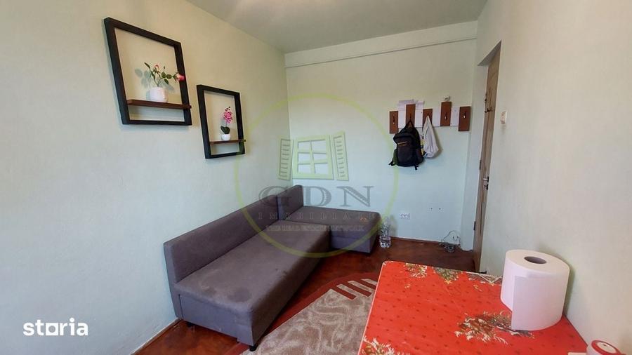 Apartament cu 3 camere decomandat în Valea Rosie
