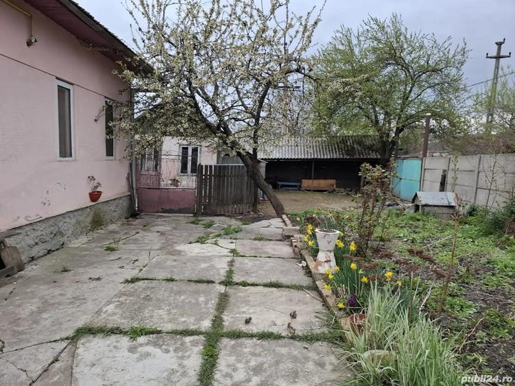 Casă cu 2 camere în Baru