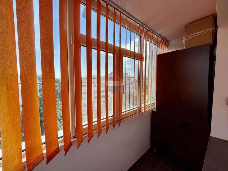 Apartament cu 3 camere decomandat în Ultracentral