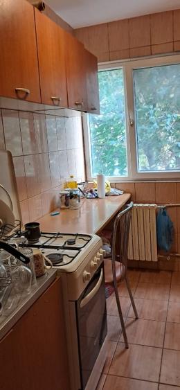 Apartament cu 3 camere semidecomandat în Tomis Nord