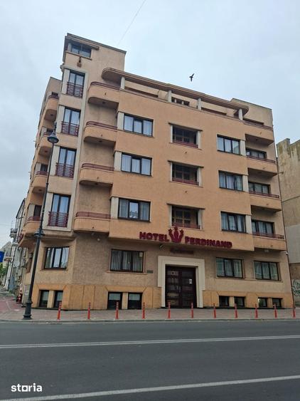 Spațiu comercial, de 28 mp, în Central