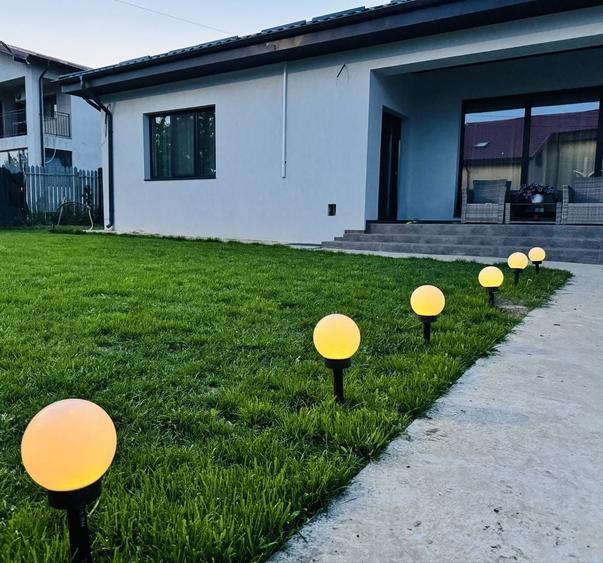Casă individuală cu 4 camere cu Teren 700 Mp în Costi