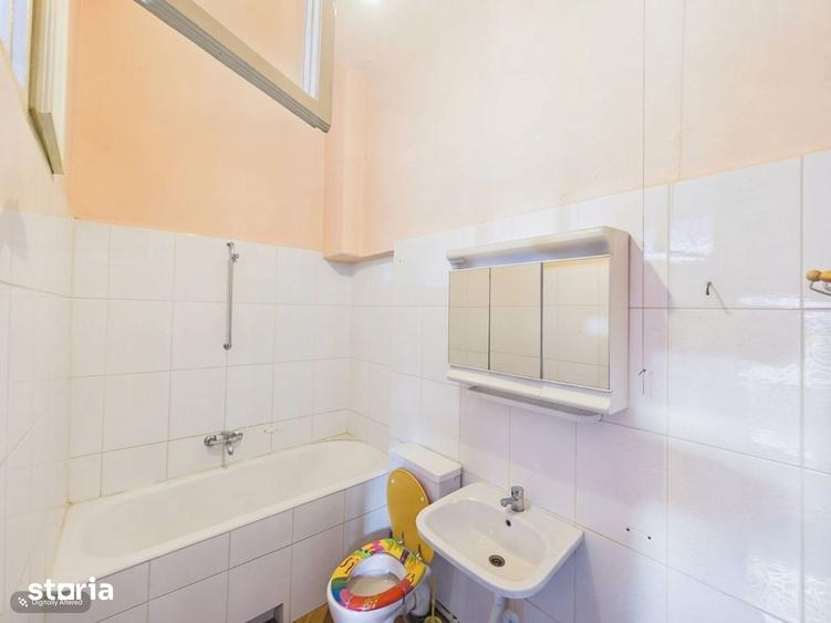 Spațiu comercial, de 75 mp, în Sânmartin