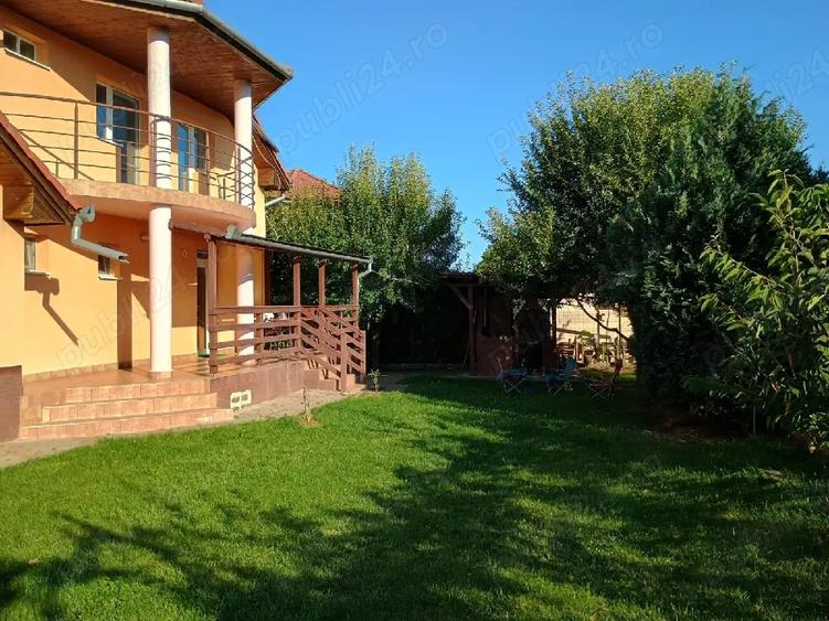 Casă cu 5 camere cu Teren 618 Mp în Sântana de Mureș