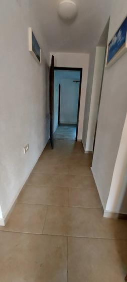 Casă cu 6 camere cu Teren 1800 Mp în Dudeștii Noi