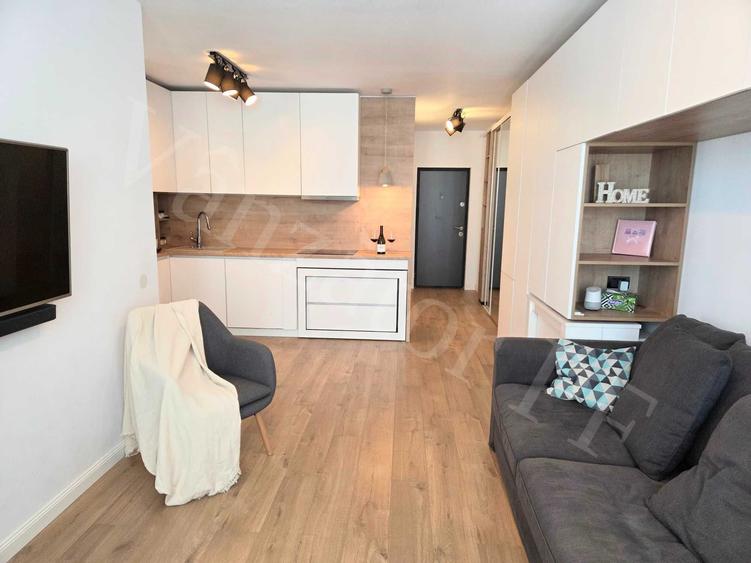 Apartament cu 3 camere semidecomandat în Iris