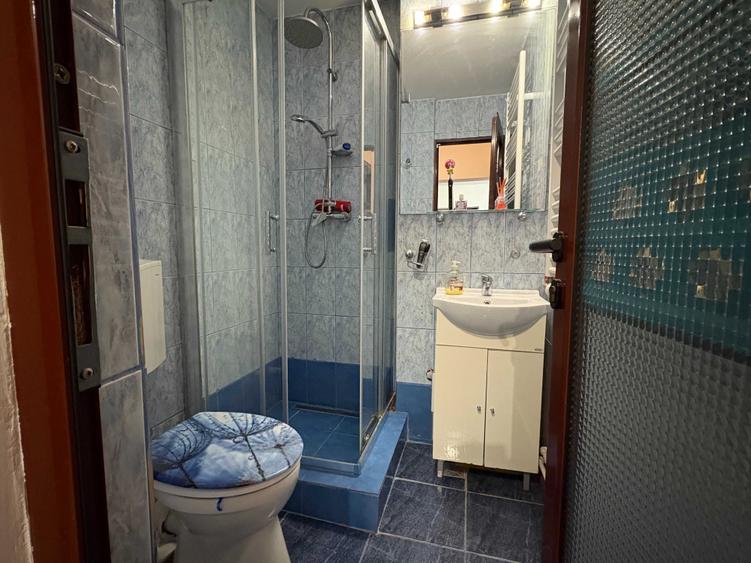 Apartament cu 4 camere decomandat în Micălaca