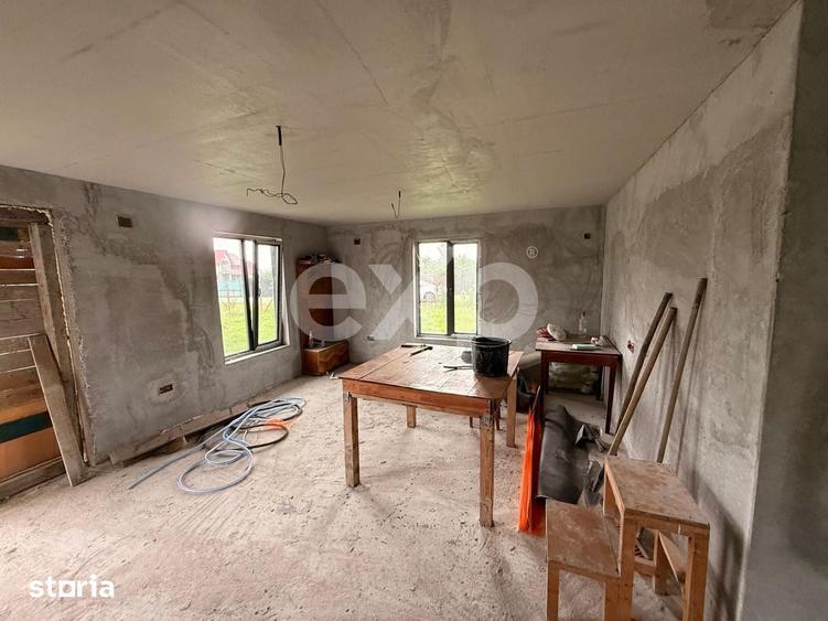 Casă cu 3 camere cu Teren 2857 Mp în Buzoești