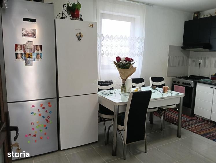 Casă cu 7 camere cu Teren 1100 Mp în Central