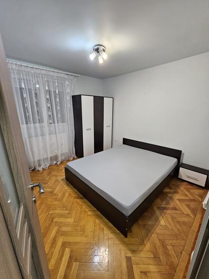 Apartament cu 2 camere decomandat în Micro 19