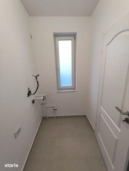 Casă cu 3 camere cu Teren 330 Mp în Crevedia
