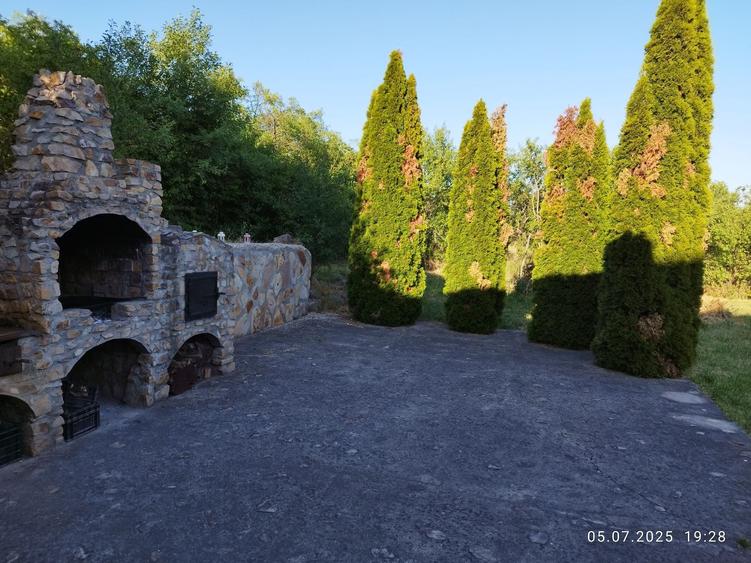 Casă cu 4 camere în Tinăud