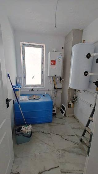 Casă cu 5 camere cu Teren 410 Mp în Pasărea