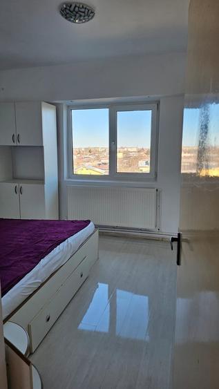 Apartament cu 2 camere decomandat în Uiești