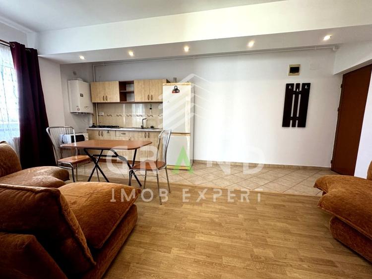Apartament cu 2 camere semidecomandat, mobilat în Calea Turzii